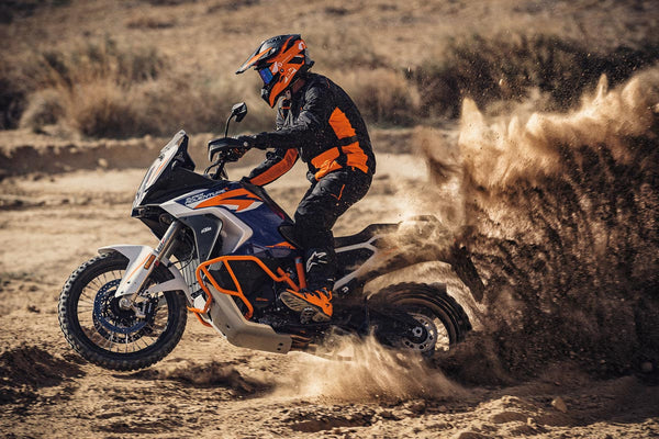 Las 7 mejores motos de aventura de 2023 [The Big Boys]