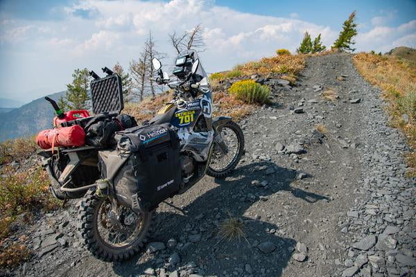 Equipo que definitivamente (No) necesitas empacar para tu aventura ADV